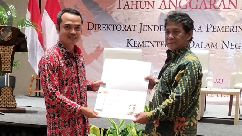 Jakarta - Pemerintah Kabupaten Landak Provinsi Kalimantan Barat berhasil meraih penghargaan dari Kementerian Dalam