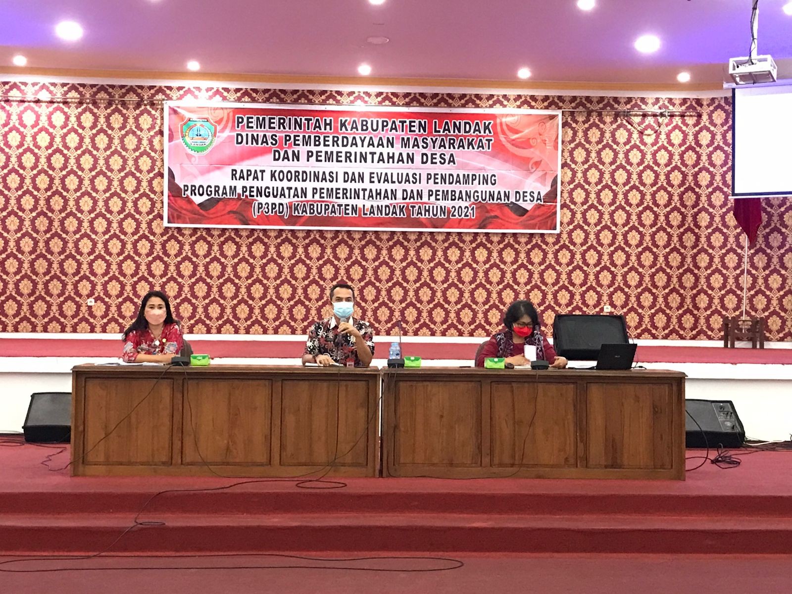 Rapat koordinasi dan evaluasi pendamping Program Penguatan Pemerintahan dan Pembangunan Desa (P3PD) 